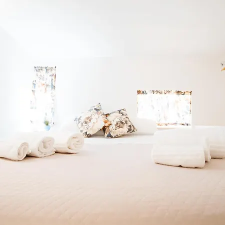 Andrea Sea House Apartment